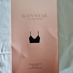 NIB | Victoria's Secret SeamlessShaping Bralette | Black | Size Large